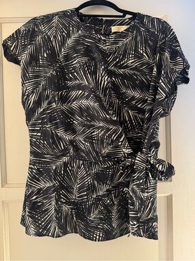 Michael Kors Navy& White Palm-Print Wrap Top